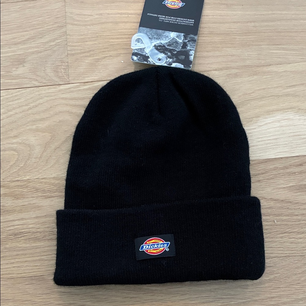 Dickies Classic Black Knit Beanie